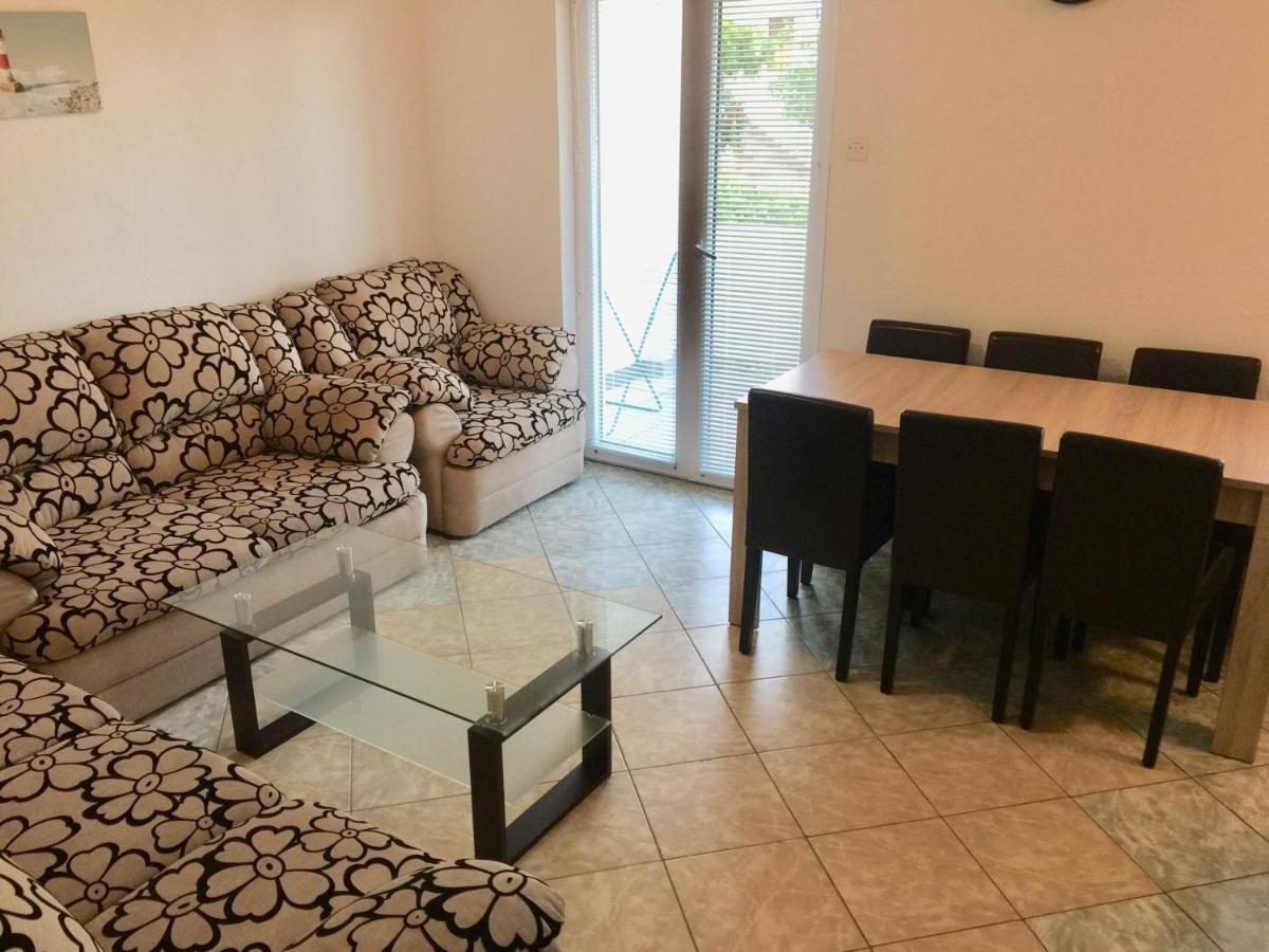 Apartmani Nerko Pag Town Εξωτερικό φωτογραφία